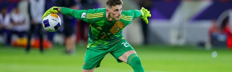 迪马：二号门将染红，利雅得胜利叫停本托加盟热那亚的转会