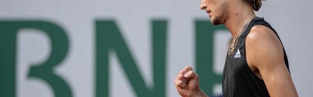 云开体育官网-兹维列夫首进法网四强 将与西西帕斯争夺决赛席位