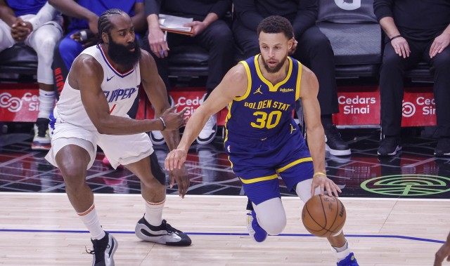 kaiyun-近10年关键三分榜：库里154球断档第1 利拉德第2 老詹第3 哈登第4