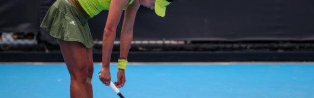 云开体育官网-迪拜站王蔷不敌库兹涅佐娃 状态起伏继续“一轮游”