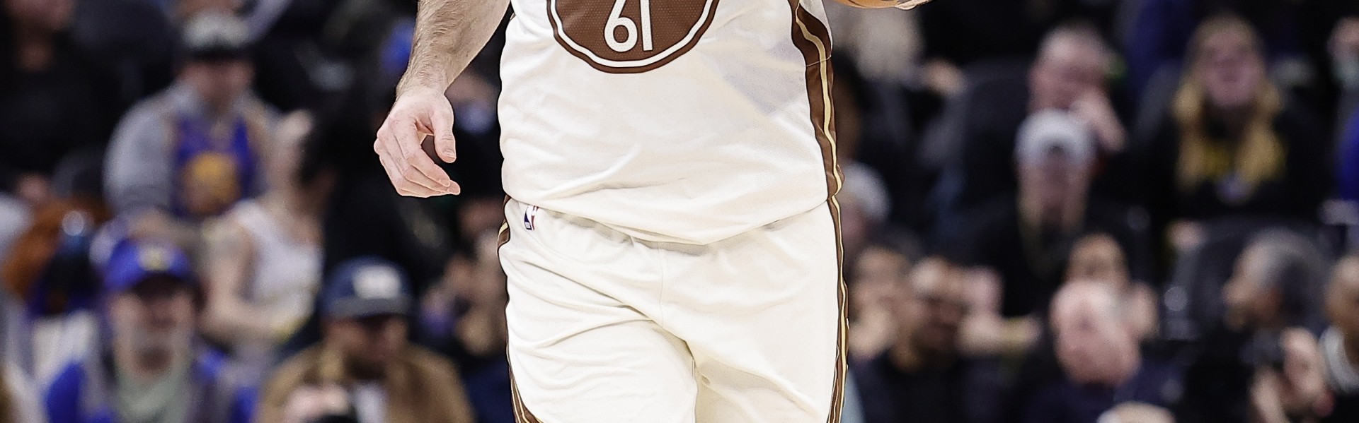 kaiyun-库里过去11场缺席期间 斯潘塞3场得分全队最高 梅尔顿&amp;穆迪2次